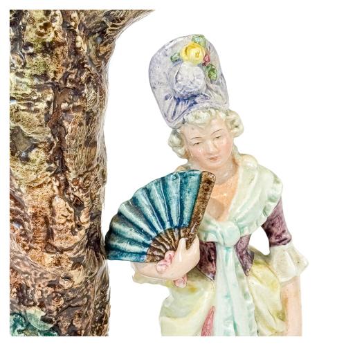 FIGURA EN PORCELANA FRANCESA DEL PRIMER CUARTO DEL SIGLO XX