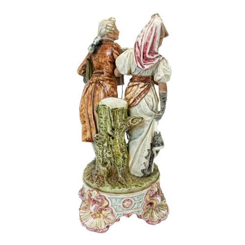 GRUPO EN PORCELANA FRANCESA DEL PRIMER CUARTO DEL SIGLO XX