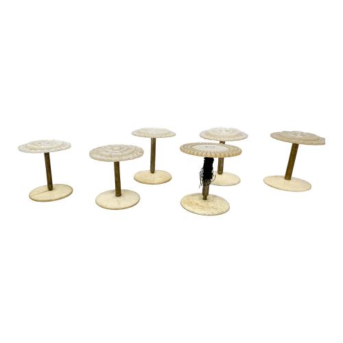 CONJUNTO DE SOPORTES PARA HILO DE COSTURA DE FINALES S.XIX