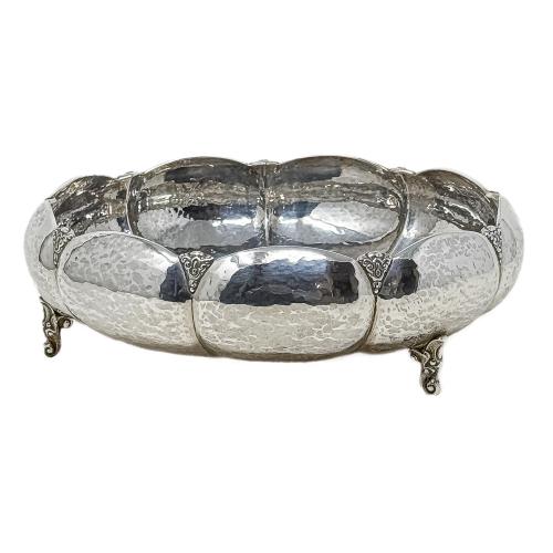 CENTRO DE MESA EN PLATA DE LA SEGUNDA MITAD DE SIGLO XX