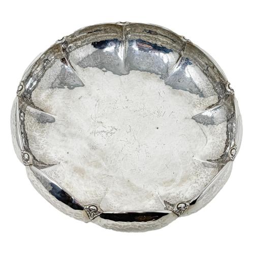 CENTRO DE MESA EN PLATA DE LA SEGUNDA MITAD DE SIGLO XX