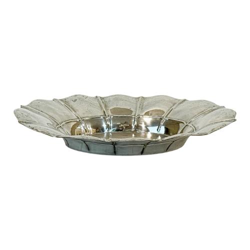 CENTRO DE MESA EN PLATA DE MEDIADOS DE SIGLO XX