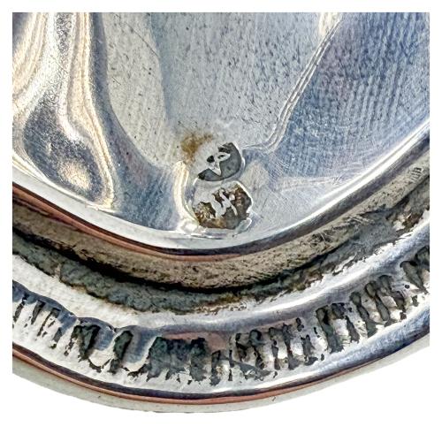 CENTRO DE MESA EN PLATA DE MEDIADOS DE SIGLO XX
