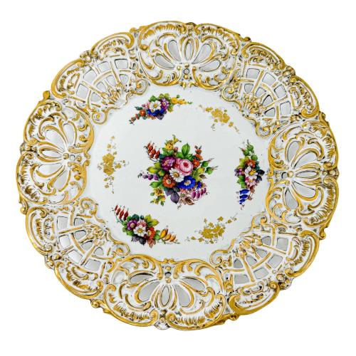 PLATO EN PORCELANA NAPOLITANA DEL PRIMER TERCIO DEL S.XX 