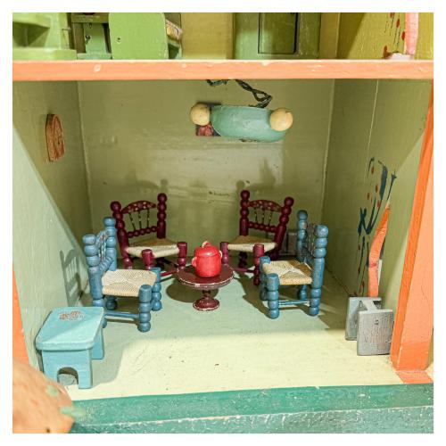 CASITA DE MUÑECAS DE LOS AÑOS 40