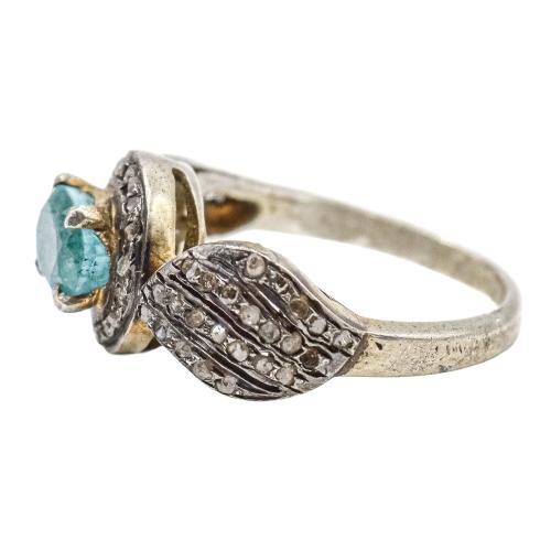 ANILLO CON ESMERALDA Y DIAMANTES