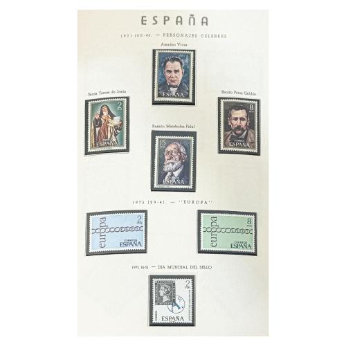 TRES ALBUMES DE SELLOS DE ESPAÑA 