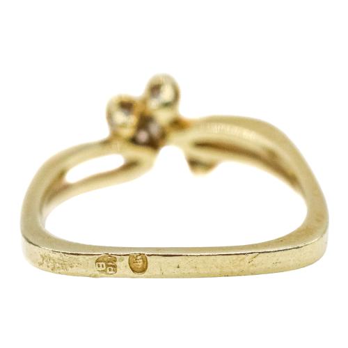 ANILLO CON BRILLANTES