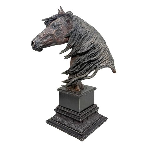 ESCULTURA EN RESINA PATINADA DE FINALES DEL S.XX