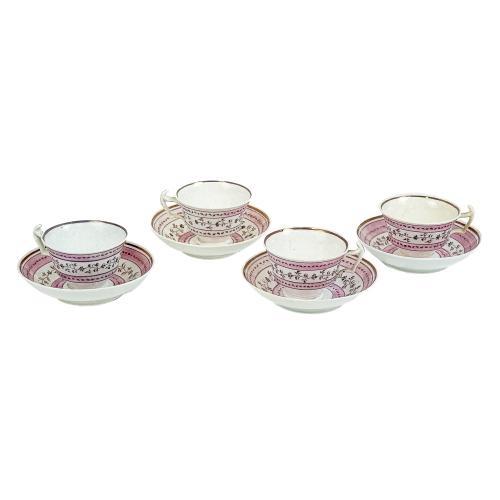 CUATRO TAZAS CON PLATO DEL S.XIX
