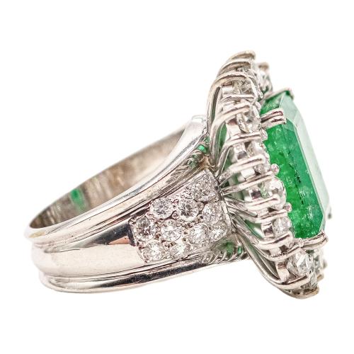 ANILLO ROSETÓN CON ESMERALDA Y BRILLANTES