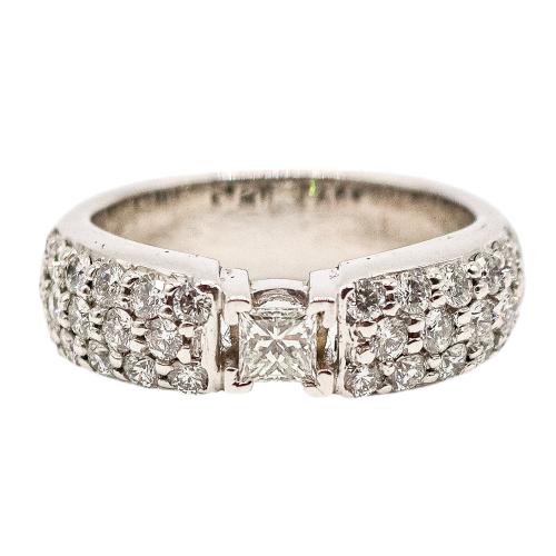 ANILLO ANCHO CON BRILLANTES
