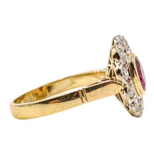 ANILLO ROSETÓN CON RUBÍ Y BRILLANTES