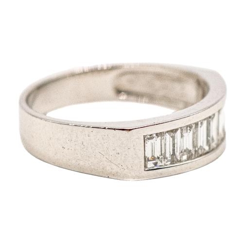 ANILLO CON DIAMANTES TALLA BAGUETTE