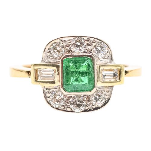 ANILLO CON ESMERALDA Y DIAMANTES
