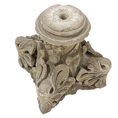 CAPITEL EN PIEDRA CIRCA 1900