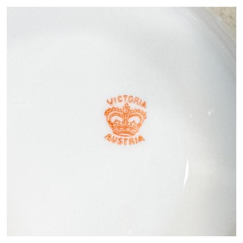 JARRÓN DE PORCELANA  VICTORIA AUSTRIA DE PRIMER TERCIO S. XX