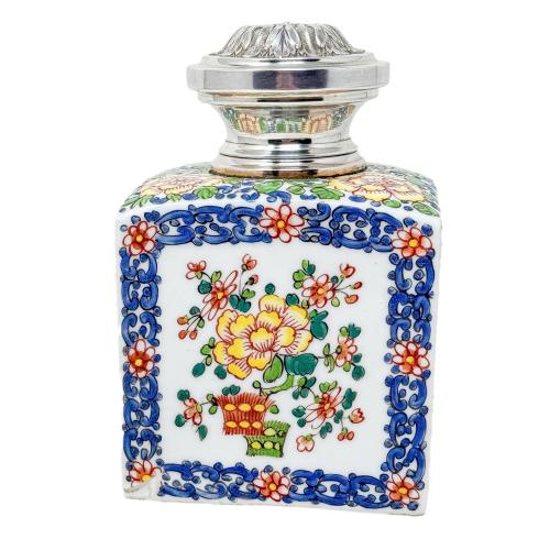 TARRO EN PORCELANA Y PLATA DEL PRIMER TERCIO DEL SIGLO XX