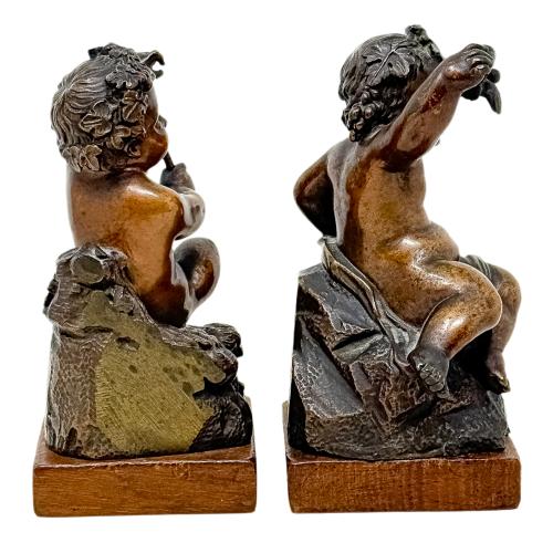 PAREAJA DE APOYA LIBROS EN BRONCE DE PRINCIPIOS DEL S.XX