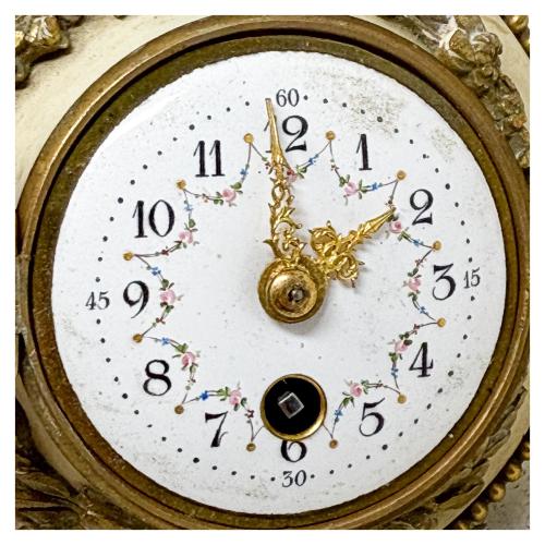 PEQUEÑO RELOJ FRANCÉS DE LA SEGUNDA MITAD DEL S.XIX