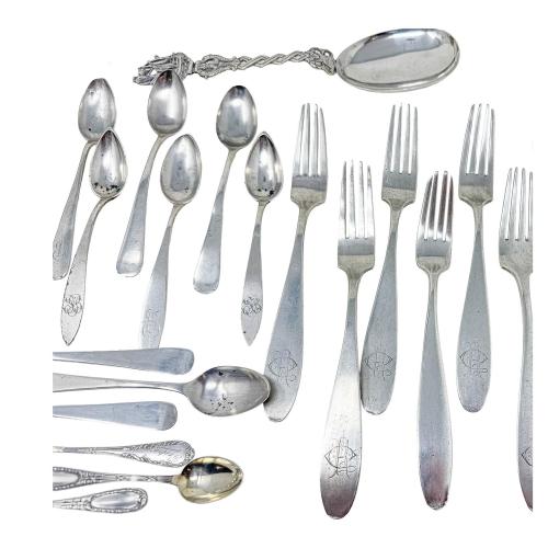 LOTE DE CUBIERTOS DE PLATA