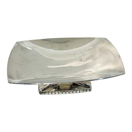 CENTRO DE PLATA RECTANGULAR DEL PRIMER TERCIO DE SIGLO XX 