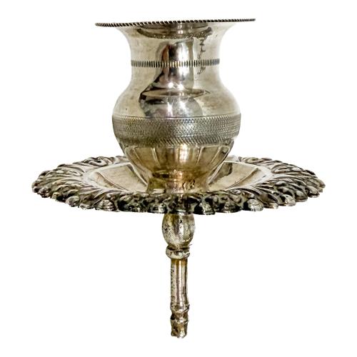 CANDELERO DE PLATA DE LA PRIMERA MITAD DE SIGLO XX