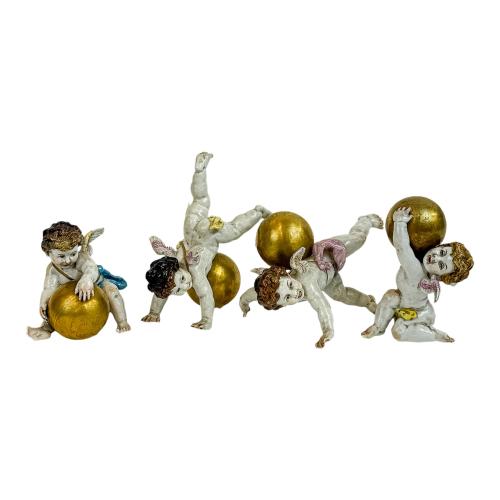 CONJUNTO DE FIGURAS DE MEDIADOS S.XX