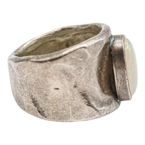 ANILLO DE PLATA CON ÓPALO