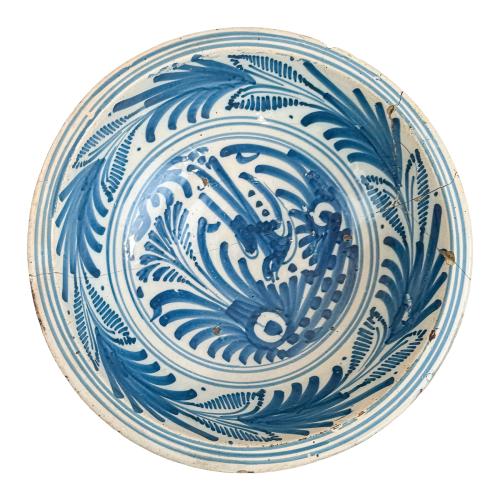 DOS PLATOS DE CERÁMICA DE TALAVERA DEL SIGLO XVIII