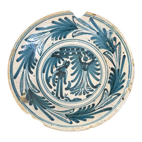 DOS PLATOS DE CERÁMICA DE TALAVERA DEL SIGLO XVIII