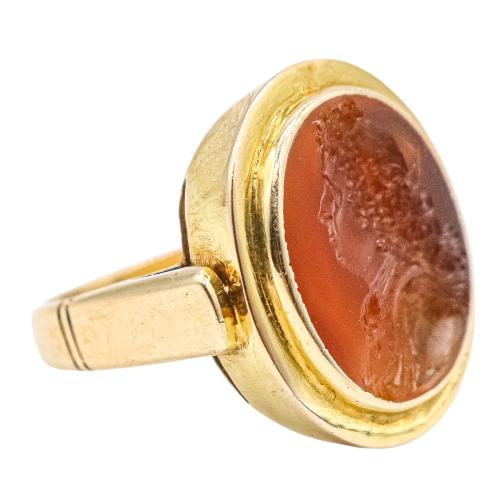 SORTIJA CON INTAGLIO FRANCÉS DEL S.XIX