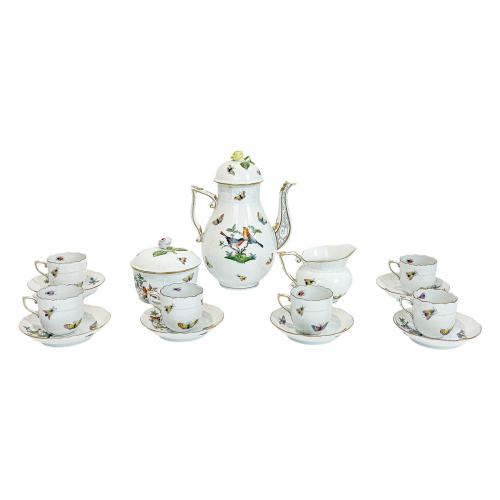JUEGO DE CAFÉ EN PORCELANA CENTROEUROPEA 