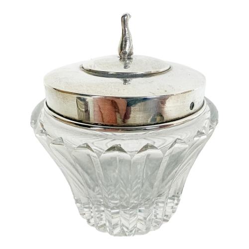 LOTE VARIADO DE PLATA Y CRISTAL DEL ÚLTIMO TERCIO DE S. XX