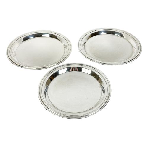 TRES BANDEJAS CIRCULARES DE PLATA DEL ÚLTIMO TERCIO DEL S.XX