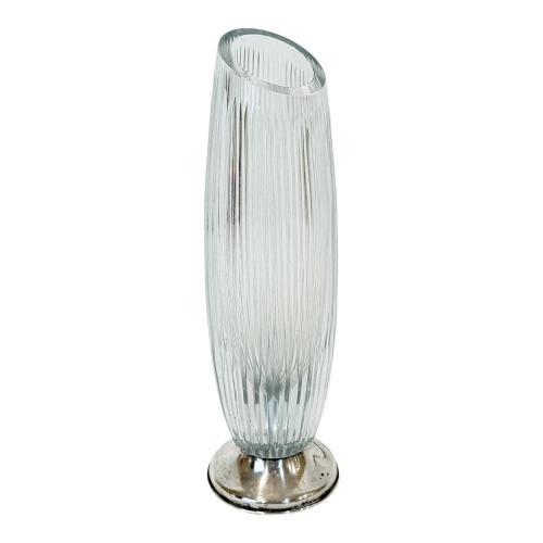 JARRÓN DE CRISTAL Y BASE DE PLATA DE MEDIADOS DE S. XX