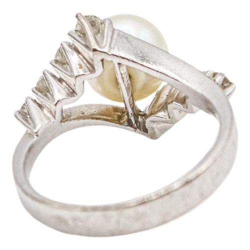 ANILLO CON PERLA Y BRILLANTES