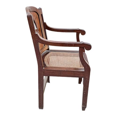 SILLÓN CON APOYABRAZOS DE FINALES DE SIGLO XIX
