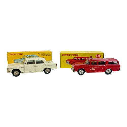 DOS COCHES DINKY TOYS DE LA CASA MECCANO. MEDIADOS S.XX