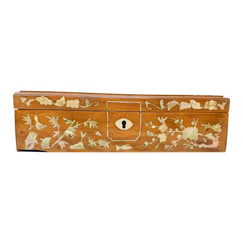 CAJA ORIENTAL DE PRINCIPIOS DE SIGLO XX