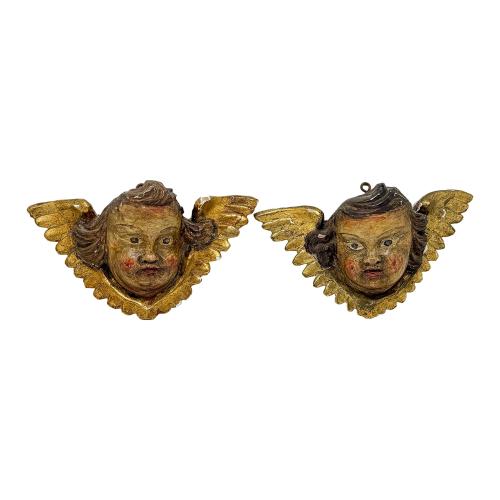 PAREJA DE TALLAS DECORATIVAS DEL SEGUNDO TERCIO DEL S.XX