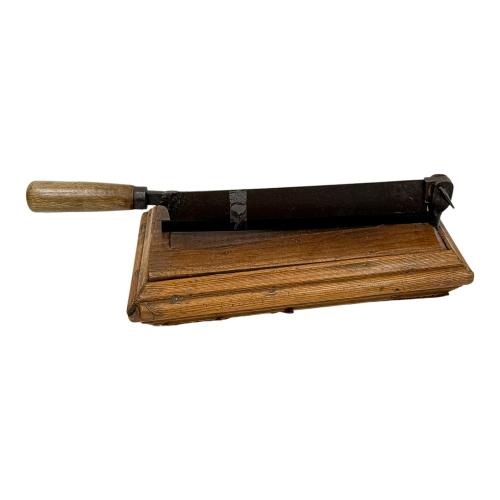 CORTADORA DE COLMADO DEL PRIMER CUARTO DE SIGLO XX