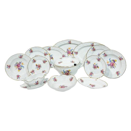 VAJILLA EN PORCELANA DE LA SEGUNDA MITAD DEL S.XX