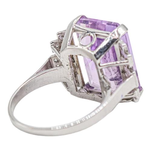 SORTIJA CON AMATISTA Y DIAMANTES