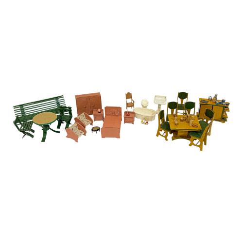 MUEBLES EN MINIATURA