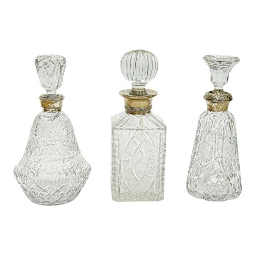 TRES BOTELLAS LICORERAS MEDIADOS S. XX