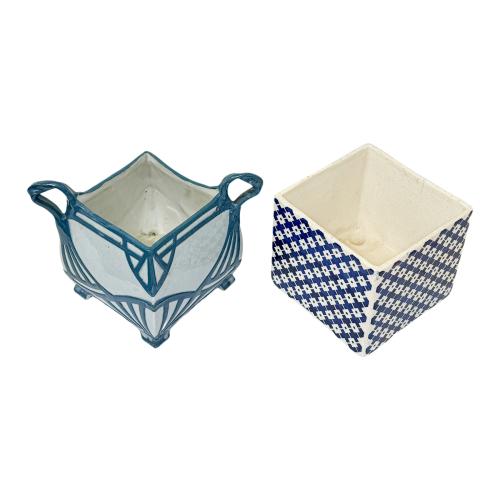 DOS PEQUEÑOS MACETEROS DEL PRIMER CUARTO DEL S.XX