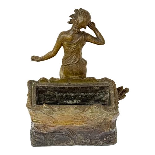 FIGURA JARDINERA DE FINALES DEL S.XIX