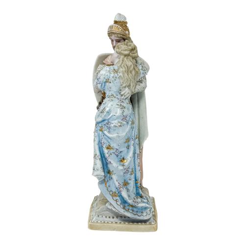 FIGURA EN BESCUIT DEL PRIMER TERCIO DEL S.XX