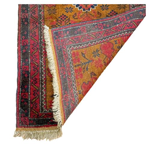PEQUEÑA ALFOMBRA
